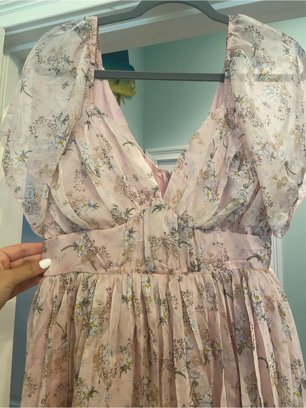 Lulu’s Gentle Charm Mauve Floral Print Pleated Tiered Midi Dress - Picture 9 of 9